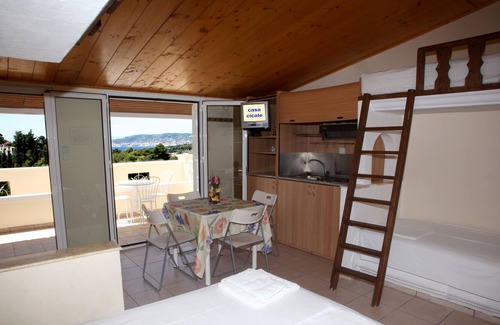 Agios Emilianos Hotel | Casa Cicale Apartments & Studios