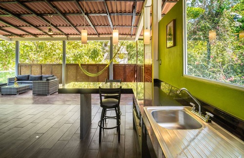 Yelapa Apartamento | Casa Cielo Rojo - Yelapa Treetop House with AC