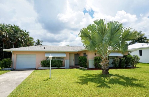 Yacht Club Casa | Casa Clara