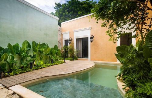 Barrio de Santiago Casa | Casa Clementina Luxe Rustic Haven 5 star Location