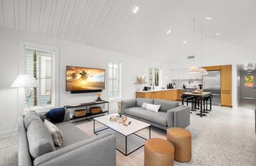 Historic Ybor Casa | Casa Cohiba - Ybor City Townhouse