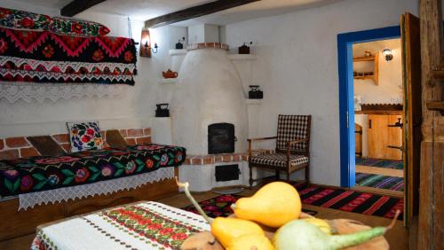 Ocna Sugatag Casa | Casa Colț din Maramureș - Old Traditional House