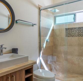 La Paz Casa | Casa Colibrí