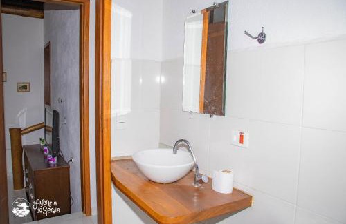 Portinho Casa | Casa com área externa e piscina na Feiticeira