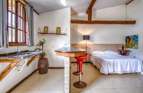 Rasa Casa | Casa com 3 Flats Quarto-Sala, Jardim, Piscina e Cozinha Externa Búzios