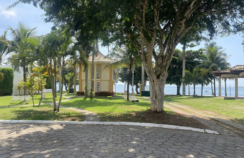 Araruama Casa | Casa com 3 Quartos em Condominio com Acesso Privativo Para a Lagoa