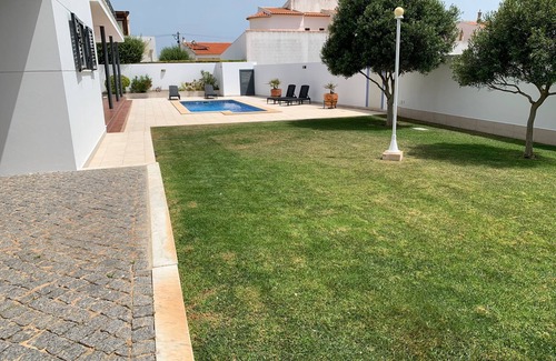 Sagres Casa | Casa com 3 Quartos e Piscina a 5 Minutos da Praia da Mareta
