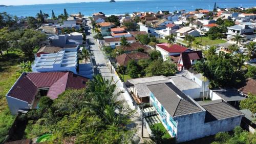 Ubatuba Casa | Casa com 3 suítes perto do mar Ubatuba - SFS
