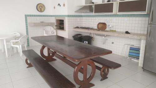 Cachoeira do Bom Jesus Casa | Casa com 6 suítes e piscina, a 160m da praia, 8km UniPRF