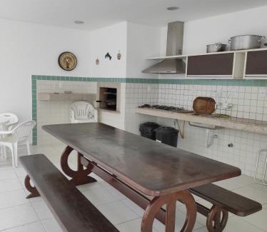 Cachoeira do Bom Jesus Casa | Casa com 6 suítes e piscina, a 160m da praia, 8km UniPRF