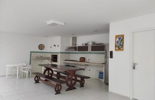 Cachoeira do Bom Jesus Casa | Casa com 6 suítes e piscina, a 160m da praia, 8km UniPRF