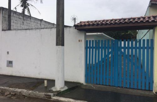 Bairro da Enseada Casa | Casa com Amplo quintal no Canto do Mar