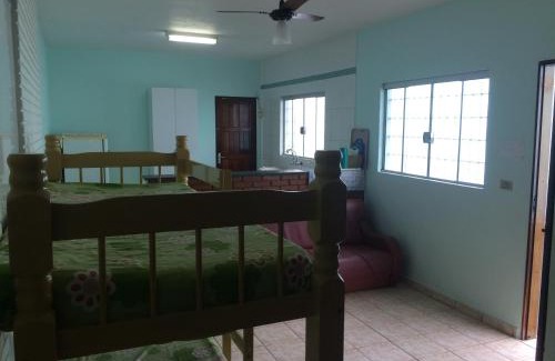 Bairro da Enseada Casa | Casa com Amplo quintal no Canto do Mar