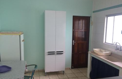 Bairro da Enseada Casa | Casa com Amplo quintal no Canto do Mar