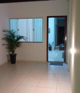 Sinop Casa | Casa com ar no quarto garagem espaço que cabe uma camionete cozinha completa