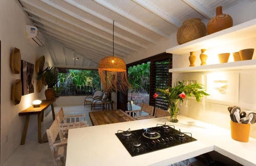 Curuipe Casa | Casa com deck no jardim a 300m da Praia do Espelho