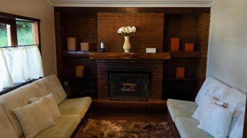 Alto da Boa Vista Casa | Casa com lareira e lazer, em Campos do Jordao SP
