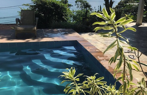Biscaia Casa | Casa com Linda Vista Para o mar e Acesso ao mar em Angra dos Reis