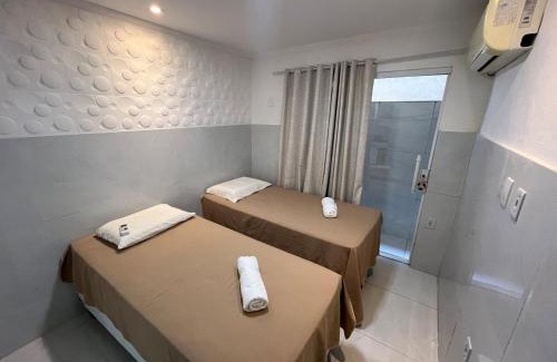 Ossos Apartamento | Casa com piscina a 70 metros do mar