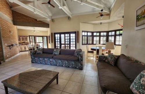 Jardim Virginia Casa | Casa com piscina alto padrão