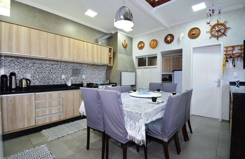 Alto Ribeirao Leste Casa | Casa com Piscina no Ribeirão da Ilha - SDI013