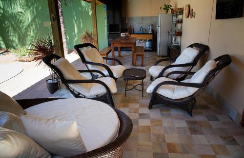Mambucaba Casa | Casa com Piscina e Churrasqueira no Pantanal