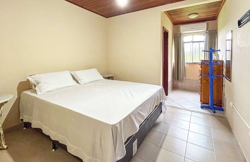 Barreira Casa | Casa com piscina e churrasqueira em Guapimirim/RJ