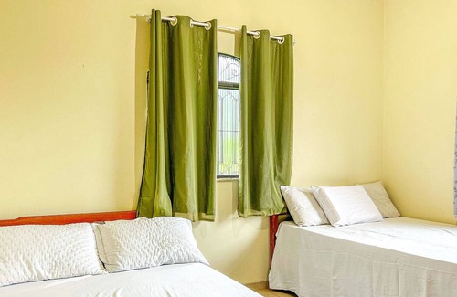 Barreira Casa | Casa com piscina e churrasqueira em Guapimirim/RJ