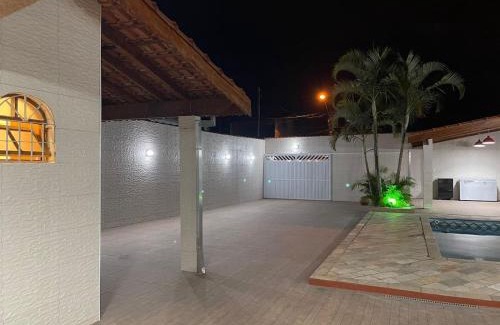 Itanhaem Casa | Casa com piscina em Itanhaém