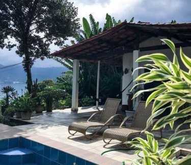 Biscaia Casa | Casa com Piscina, Vista e Acesso ao Mar
