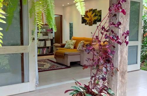Paraty Apartamento | Casa com Quintal Ideal para o Pet e Churrasqueira