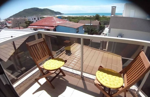 Santinho Casa | Casa com Vista Para o mar
