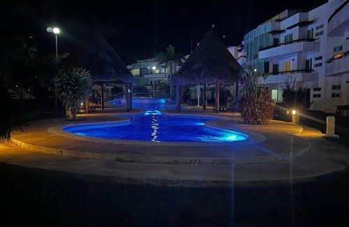 Cancún Casa | Casa con alberca y jardín en Cancún