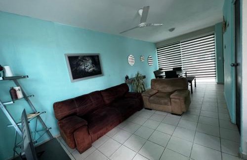 Cancún Casa | Casa con alberca y jardín en Cancún