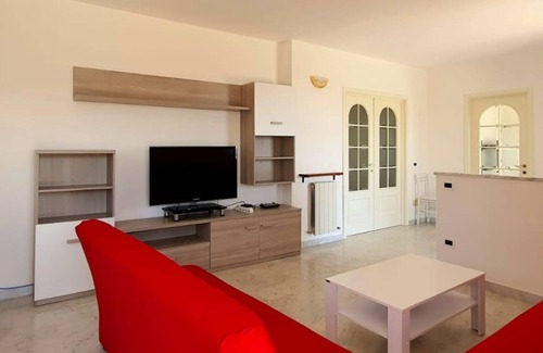 Rostio Apartamento | Casa con Ampio Giardino ed Area Bbq, con Vista Mare e Posto Auto
