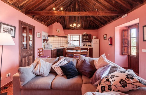 Santo Domingo Cabaña | Casa con bonitas vistas y cerca del centro del pueblo de Garafía, La Palma