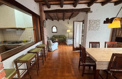 Torroella de Montgri Casa | Casa con Gran Jardín Privado y Piscina Comunitaria en Torroella de Montgrí - ES-323-44