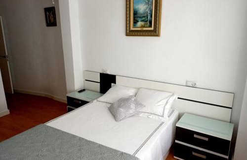 Cullera Casa | Casa con habitaciones privadas