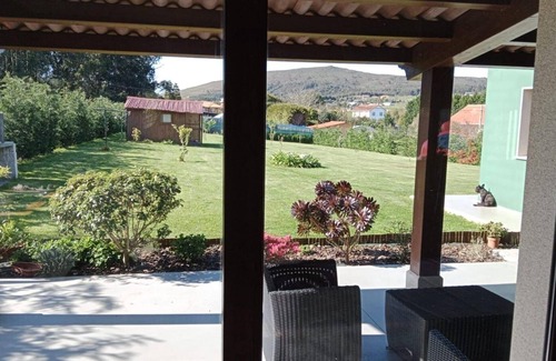 Meiras Chalet De Esquí | Casa con Jardín a 1 km Playa
