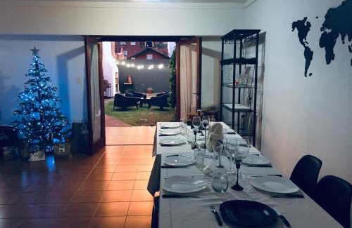 Mar del Plata Casa | Casa con pileta cochera y quincho 1300m de la playa