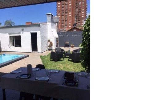 Mar del Plata Casa | Casa con pileta cochera y quincho 1300m de la playa
