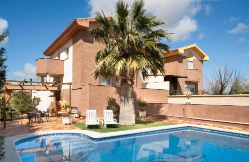 La Guardia de Jaén Casa | Casa con piscina privada de agua salada