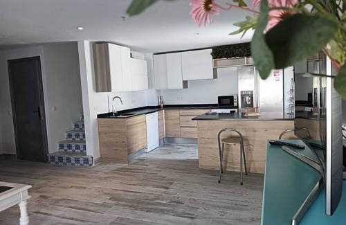 Punta Umbria Chalet De Esquí | Casa Alhamar con piscina y aparcamiento privado al lado de la playa