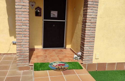 Albinyana Casa | Casa con piscina entre viñedos