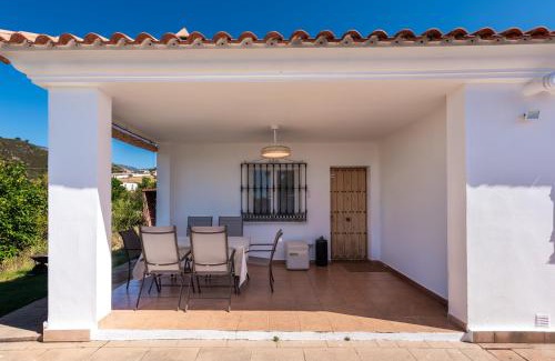 Nueva Milla de Oro Casa | Casa con piscina La Madriguera