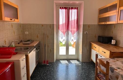 Varazze Apartamento | Casa con terrazza nel verde