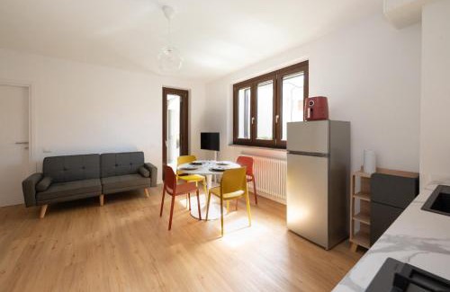 Montano Lucino Apartamento | Casa con terrazzo in ottima posizione vicino Como