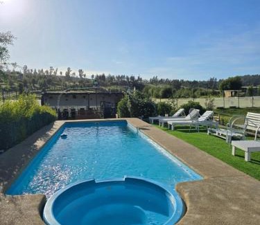 Puchuncavi Casa | Casa con tinaja,Piscina y Quincho a 40 min de Con con