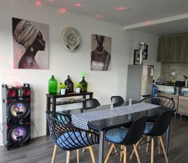 Puchuncavi Casa | Casa con tinaja,Piscina y Quincho a 40 min de Con con