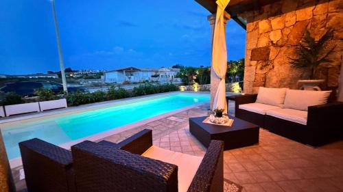 Baia Sant'Anna Casa | Casa Conchiglia - mit Dachterrasse und Panoramablick auf Berge und Meer